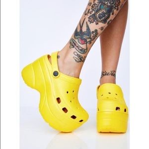 platform crocs yellow